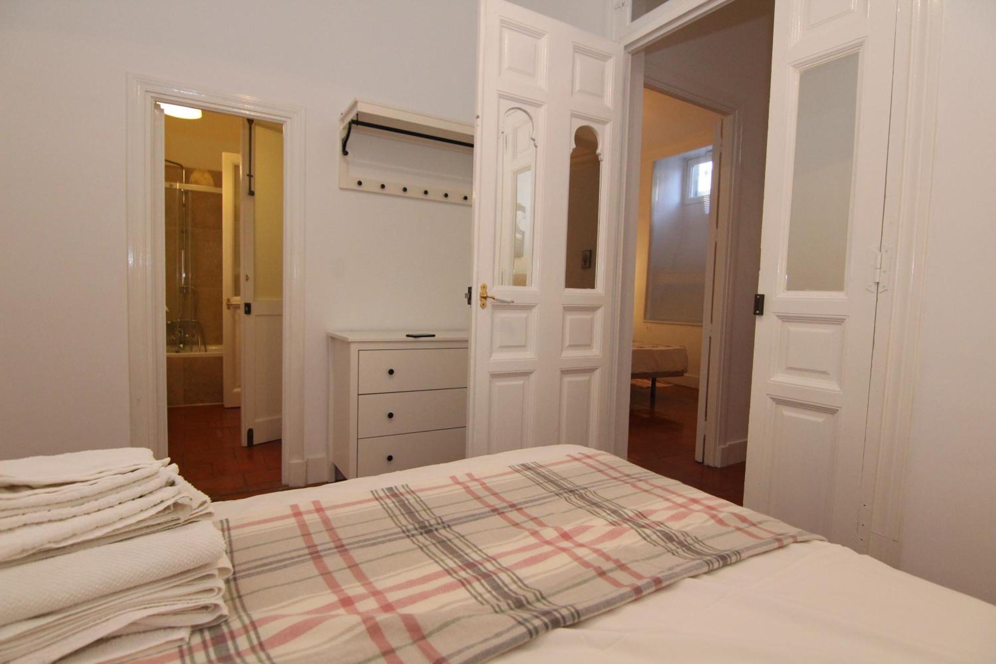 Apartamentos Madrid Retiro Eksteriør billede