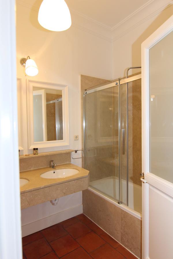 Apartamentos Madrid Retiro Eksteriør billede